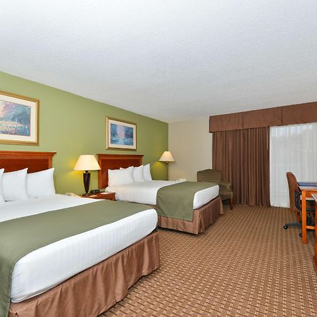 Surestay Plus Hotel By Best Western Raleigh North Downtown Zewnętrze zdjęcie