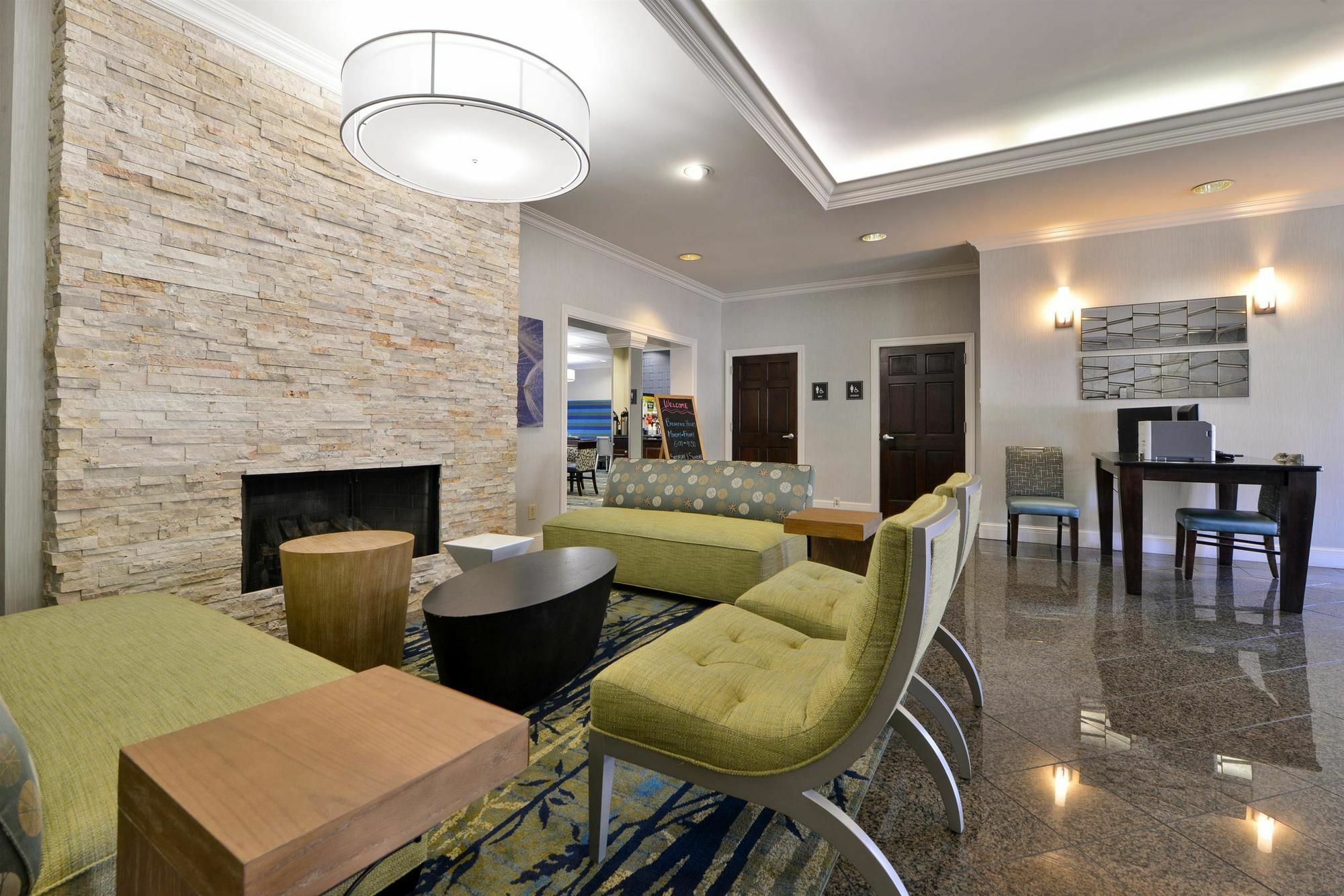 Surestay Plus Hotel By Best Western Raleigh North Downtown Zewnętrze zdjęcie